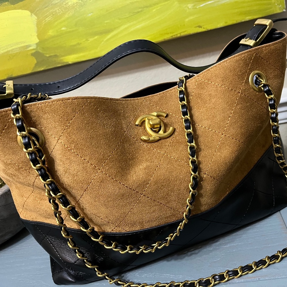 Suede and Leather chain shoulder bag